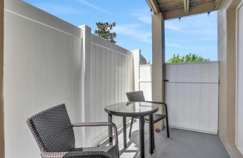 Dunedin House | Islander's Outpost