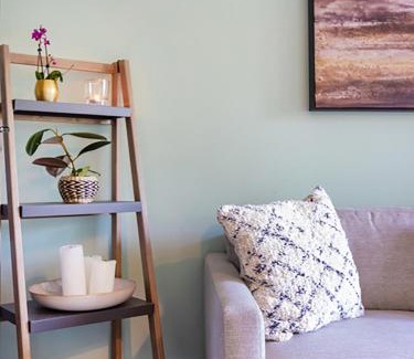 London Borough of Hounslow Apartment | Isleworth - 4 Bed Modern House