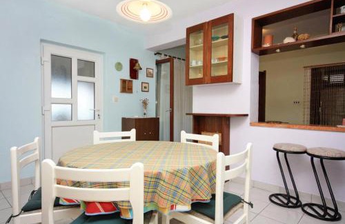 Nerezise Apartment | Isolated apartments with a parking space Cove Vela Farska, Brac - 2897