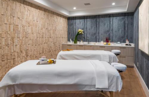 Reunion House | Isole Villa