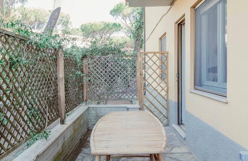 Marina di Castagneto Carducci Apartment | Apartment 2 steps from the sea