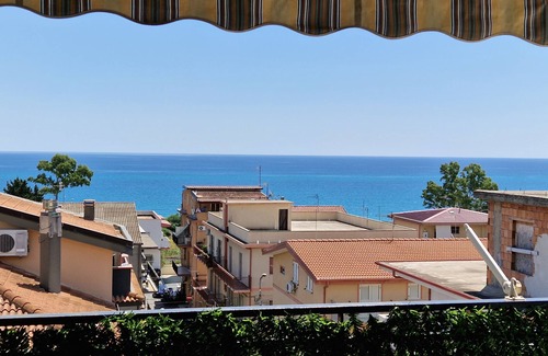 Santa Caterina Dello Ionio Marina Apartment | Blue Horizon - Seaside Apartment 120 meters to the beach -Wifi -Air conditioning