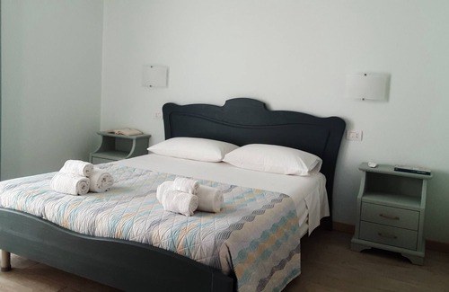 Ruoni Villa | Villa Pucci - heated pool, views of Corsica, relaxation and privacy IUN Q5020