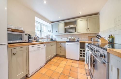 Thornham Cottage | Ivy Cottage - sleeps 6 guests in 3 bedrooms