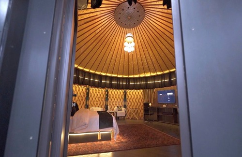 Miandam Hotel | IYI LUXURY INN