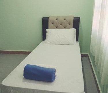 Kampung Nail Hotel | IZ Budget