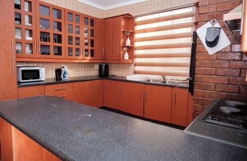 Greater Johannesburg Metropolitan Area House | Izimbalizethu