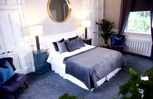 Harleston Hotel | J.D.Young