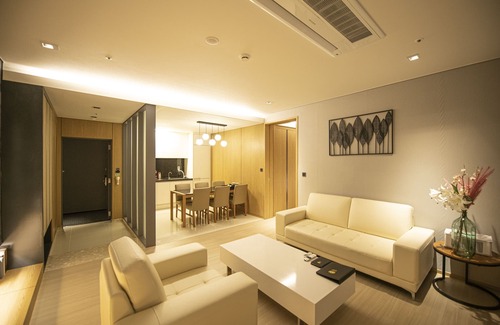 Cheongju Hotel | J-One Hotel