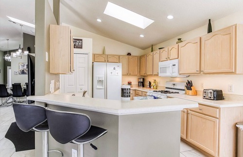 West Kissimmee Villa | Jabba the House – Southern Pool, Star Wars Themed!
