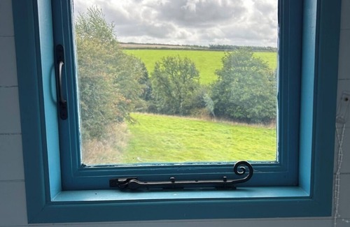 Barbrook House | Jack’s Shack, a quirky hideaway
