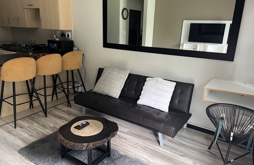 Greater Johannesburg Metropolitan Area Apartment | Jackey the JackelnnLocated at South Africa’s best Golf Estate.
