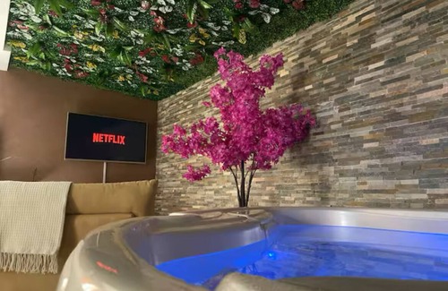 Kingersheim Apartment | Jacuzzi, Air conditioning and Terrace