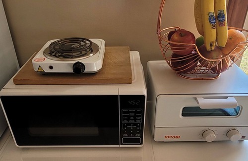 Deerfield House | Jade Dragon Guest House - Deerfield, VA. - Hamilton Branch River