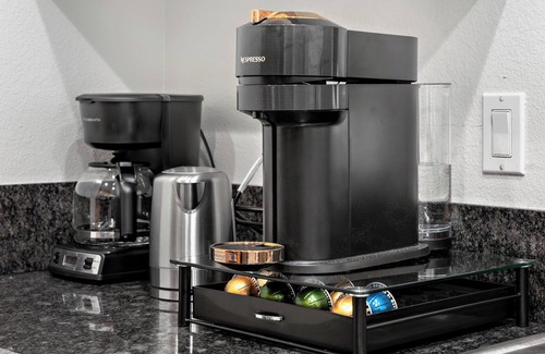 Ocean Park Apartment | Jade Jewel Ocean View Two Blocks from The Pier