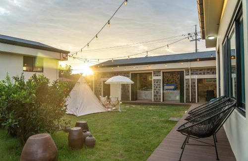 Seongsan House | Jaeju Nansan Gaok