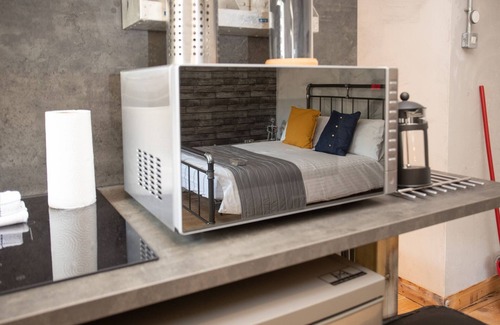 Merthyr Tydfil Apartment | James' Place Pontmorlais Studio 8 - Twm