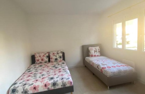 Palaiseau Apartment | Janakpur Home