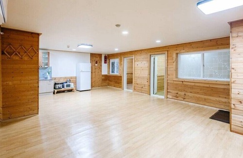 Seo-gu Apartment | Jangtaesan Luce Pension
