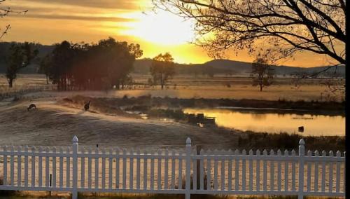 Broke House | Janie s Cottage Secluded Wine Country Home