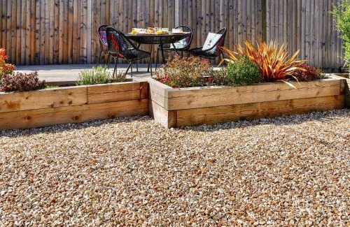 Wadeford Apartment | Jasmin