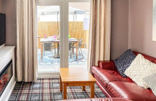 Thornton-Cleveleys House | Jasmin's Retreat