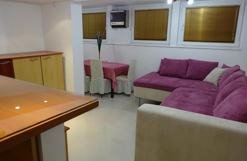 Skopje Region Apartment | Jasmin White Apartment