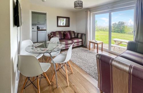 Woolfardisworthy Apartment | Jasmine Apartment - Uk49309