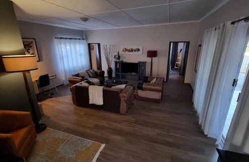 Beacon Bay Apartment | Jasmine Cottage