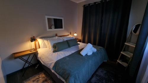 Beacon Bay Apartment | Jasmine Cottage