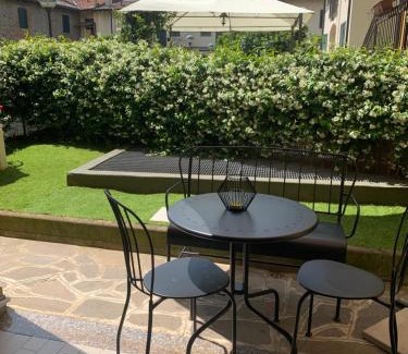 Capriate San Gervasio Apartment | Jasmine garden apartment