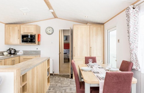 South Cerney Ski Chalet | Jasmine