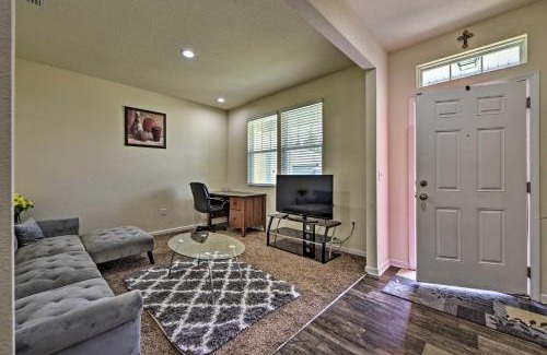 Westside House | Jax Home with Yard - 10 Mi to Adventure Landing!