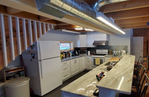 Jay Cabin | Jay Cabin: private, sleeps 4, pet friendly, 17 acres, short & long term, AC!