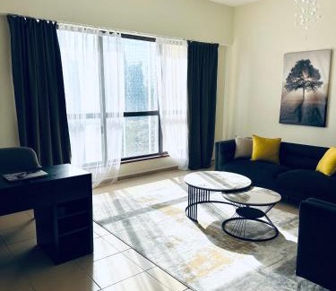 Dubai Marina Apartment | JBR bed-space