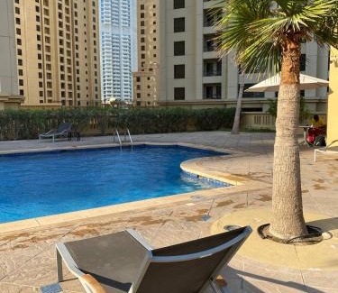 Dubai Marina Apartment | JBR bed-space