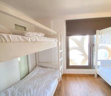 Dubai Marina Apartment | JBR bed-space