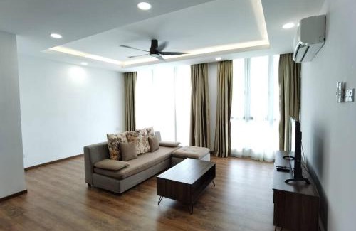 Kuching Apartment | Jeff and Ricky Homestay 30 @Vivacity Megamall