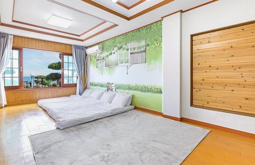 Andeok House | Jeju Badaaehyanggi Pension