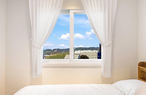 Aewol House | Jeju Dalbaekstay