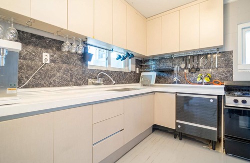 Jungmun House | Jeju Dalbam Pension