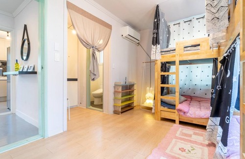 Jungmun House | Jeju Dalbam Pension