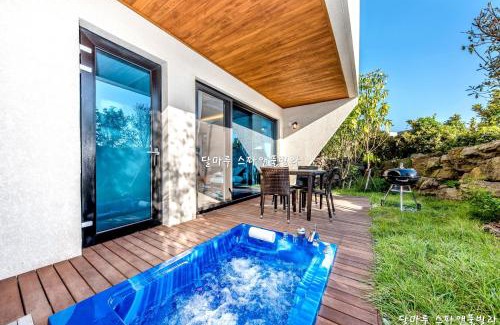 Jongdal-ri House | Jeju Dalmaru
