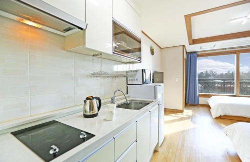 Daecheon-dong House | Jeju DK House Pension