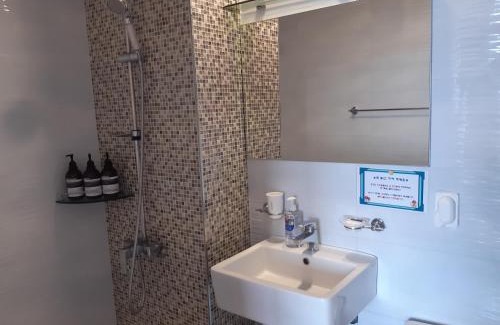 Jongdal-ri House | Jeju Gaviota Pension