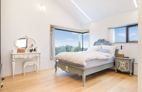 Pyeongdae-ri House | Jeju Geunalohu Pension