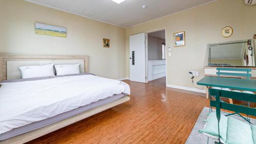 Jongdal-ri House | Jeju Jongdal Private Pension