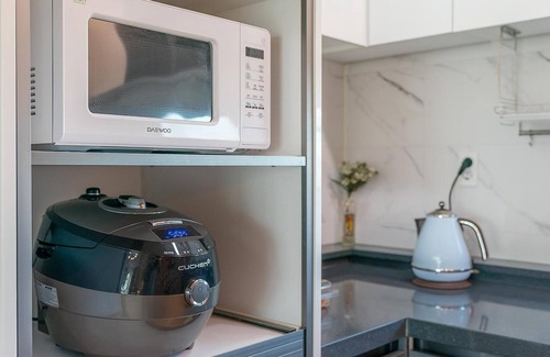 Jongdal-ri House | Jeju Jongdalrifeel House