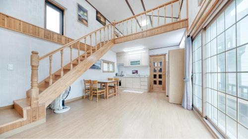 Namwon House | Jeju Kkumkkuneun Jeju Pension