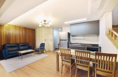 Aewol House | Jeju la Cour Pension